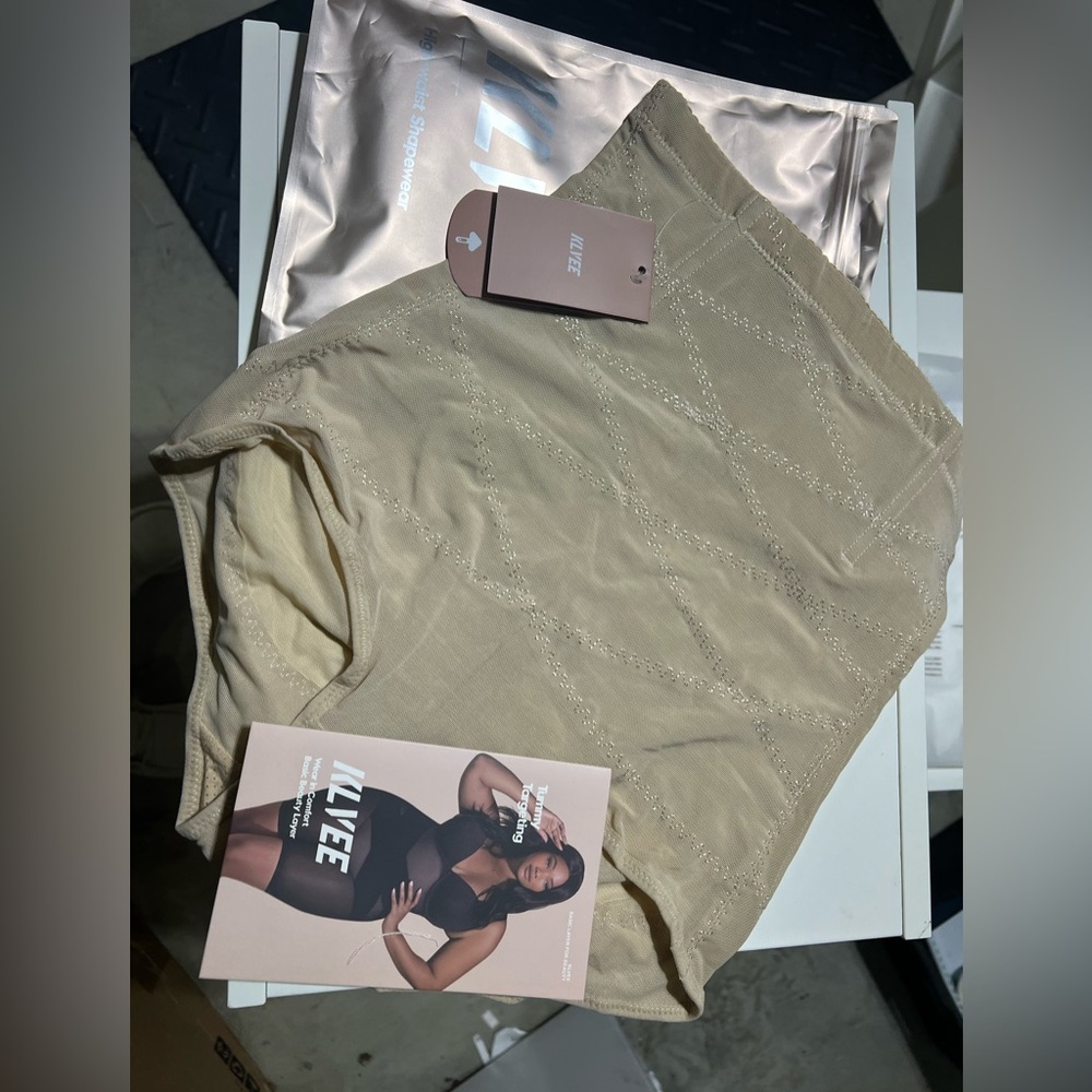 Brand new with tags. KLVEE highwasted shapewear.